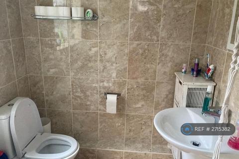 1 bedroom in a house share to rent, Lamcote Grove, Nottingham, NG2