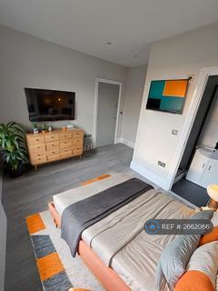 1 bedroom in a house share to rent, Radnor Park Road, Folkestone, CT19