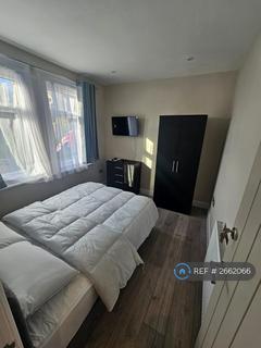 1 bedroom in a house share to rent, Radnor Park Road, Folkestone, CT19