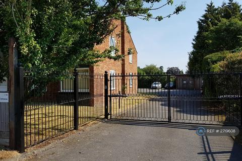 undefined, Douglas Court, Earley, Reading, RG6