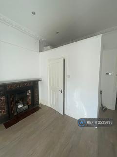 1 bedroom in a house share to rent, Sackville Road, Hove, BN3