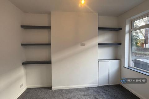 3 bedroom terraced house to rent, Wolverton Road, Leicester, LE3