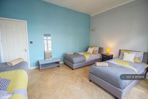 undefined, Paddington, London, NW1