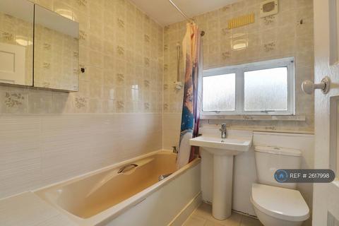 4 bedroom terraced house to rent, Whatley Avenue, London, SW20
