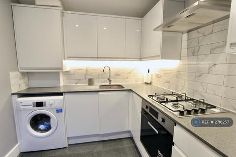 undefined, Friern Barnet Road, London, N11