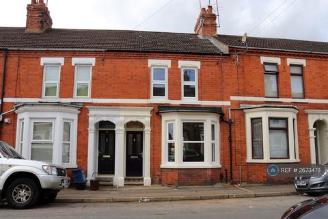 2 bedroom terraced house to rent, Symington Street, Northampton, NN5