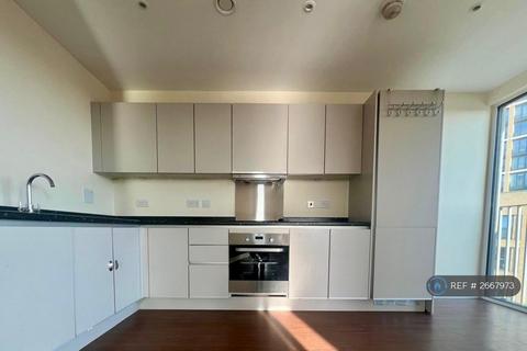 2 bedroom flat to rent, Greenshank House, London, NW9