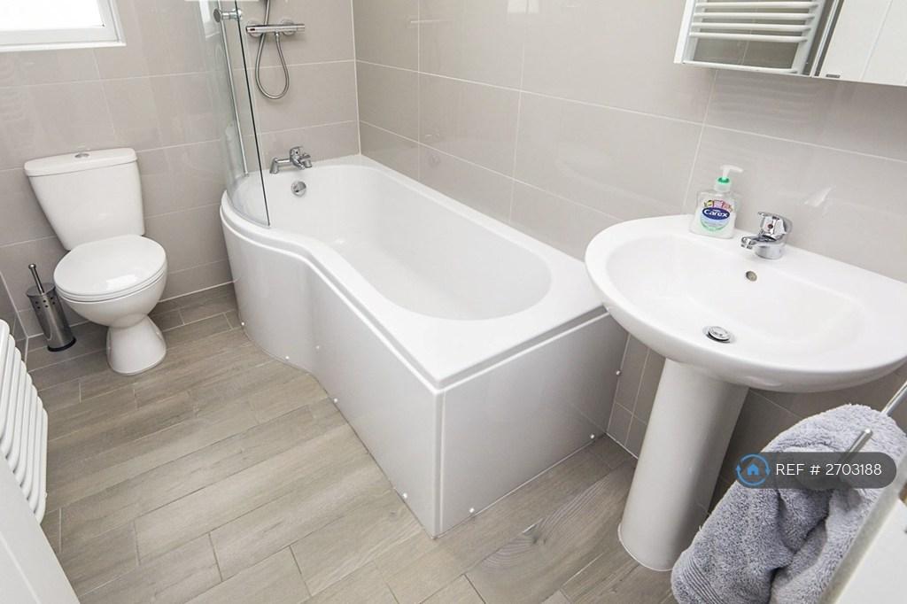 First Floor Bathroom