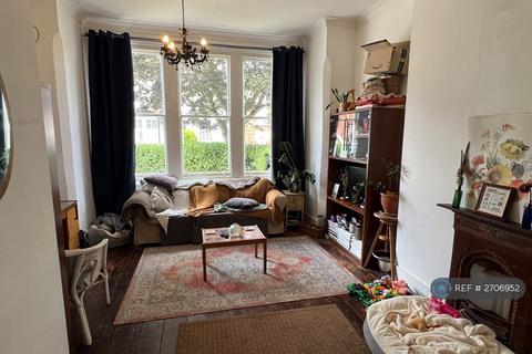 1 bedroom flat to rent, Muswell Hill, London, N10
