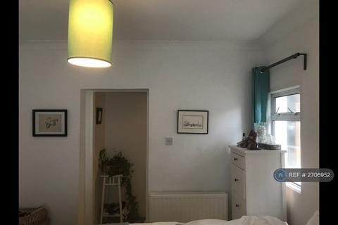 1 bedroom flat to rent, Muswell Hill, London, N10