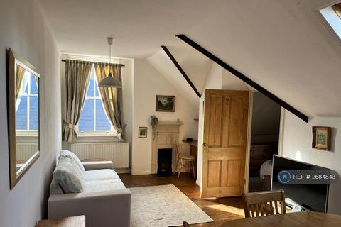 1 bedroom flat to rent, The Avenue, Richmond, TW1