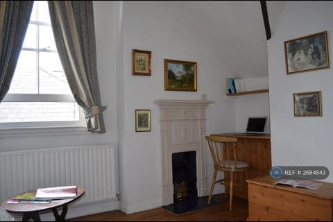 1 bedroom flat to rent, The Avenue, Richmond, TW1