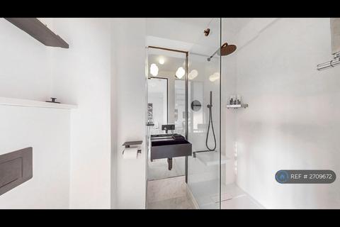 undefined, Sloane Avenue, Greater London, SW3