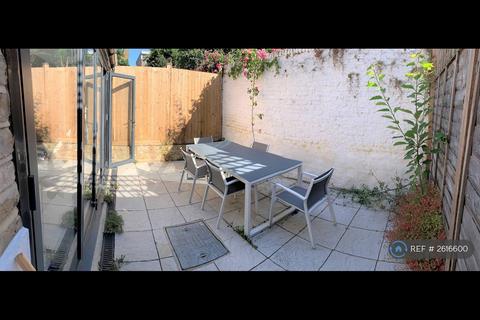 undefined, Hemberton Road, London, SW9