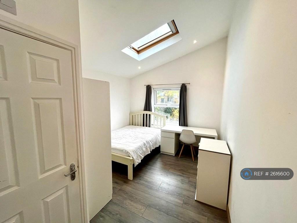 Garden Facing Ensuite Bedroom