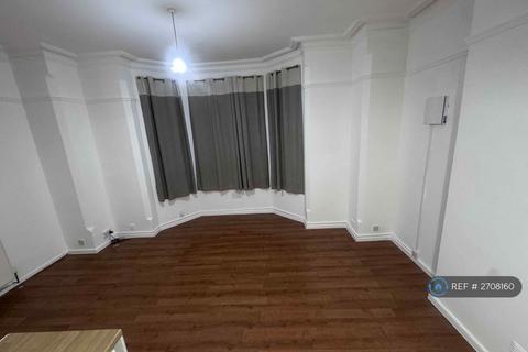 undefined, Tavistock Court, Luton, LU1
