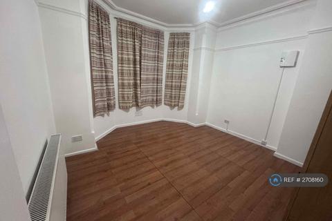 undefined, Tavistock Court, Luton, LU1