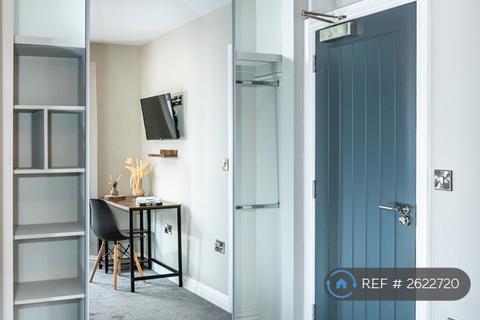 undefined, Swindon, Swindon, SN1