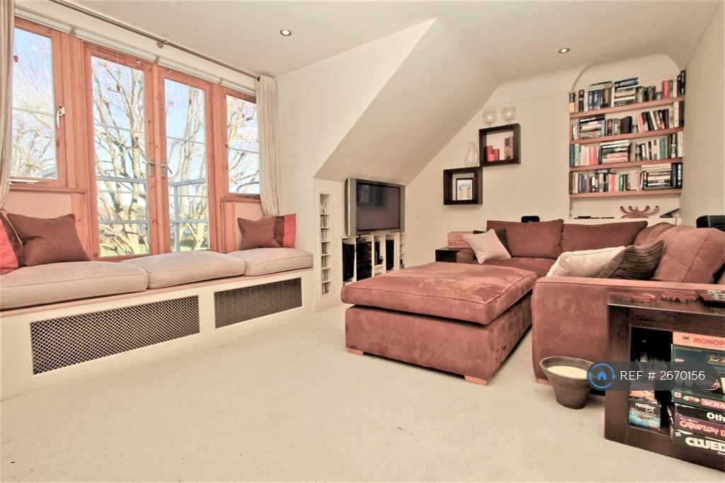 Living (Example Furnished)
