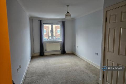 2 bedroom flat to rent, Tiptaft House, Mitcham, CR4
