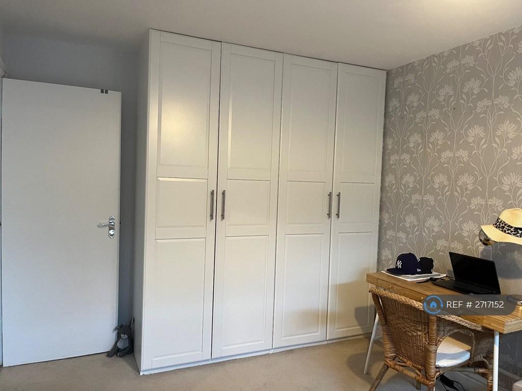 Built In Wardrobe In Main Bedroom