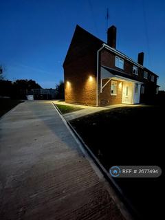 3 bedroom semi-detached house to rent, Bush Heath Lane, Leamington Spa, CV33