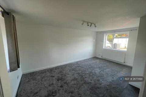 3 bedroom semi-detached house to rent, Bush Heath Lane, Leamington Spa, CV33
