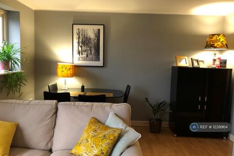 1 bedroom flat to rent, Ashvale Court, London, E3