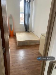 undefined, High Street, New Malden, KT3