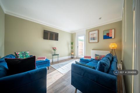 6 bedroom terraced house to rent, Etwall Street, Derby, DE22