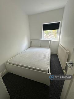 1 bedroom in a house share to rent, Century Yard, London, SE23