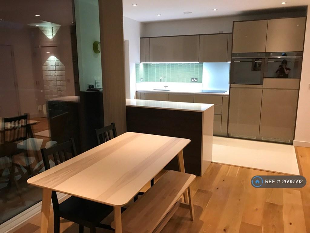 Dining & Kitchen