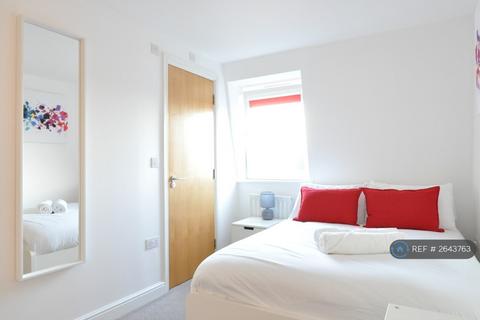 2 bedroom penthouse to rent, Curzon Street, Burton-On-Trent, DE14