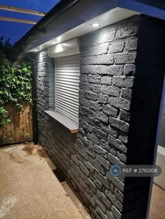 3 bedroom terraced house to rent, Wood Lane, Ashton-Under-Lyne, OL6