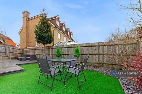 undefined, Lower Green Gardens, Worcester Park, KT4