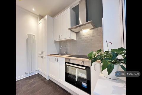 undefined, Lower Green Gardens, Worcester Park, KT4