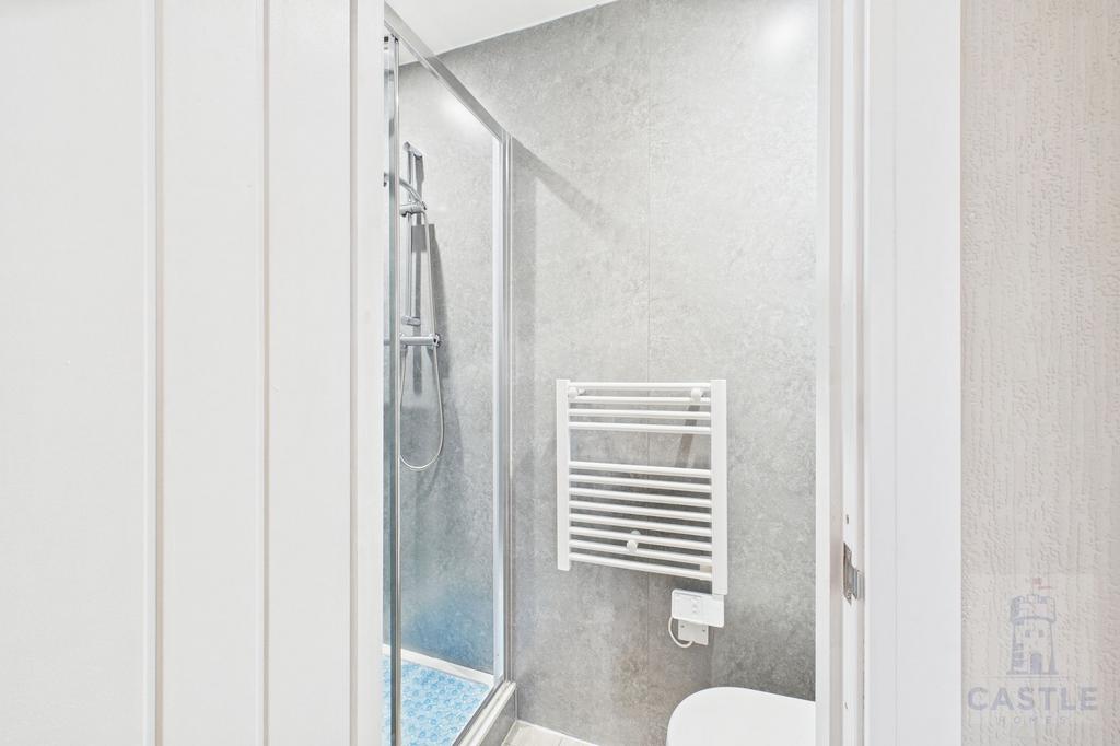 Ensuite Shower Room