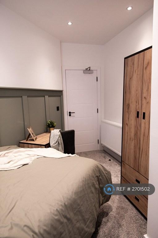 Room 1 Available
