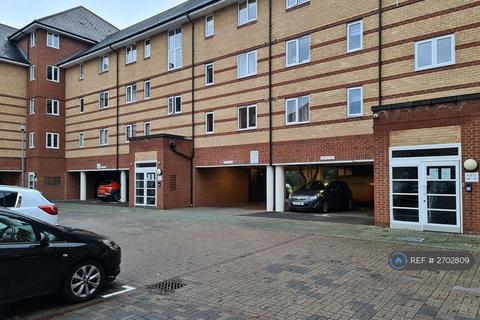 2 bedroom flat to rent, Scotney Gardens, Maidstone, ME16