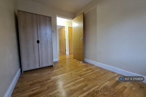 2 bedroom flat to rent, Scotney Gardens, Maidstone, ME16