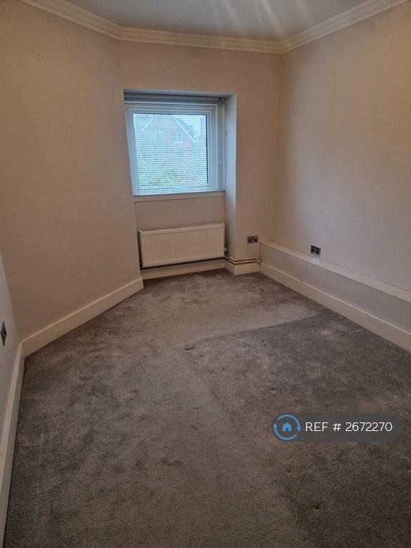 Bedroom2/Office