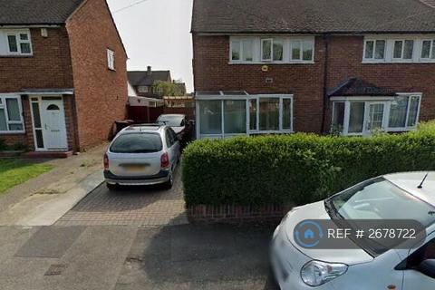 3 bedroom end of terrace house to rent, Harrow Road, Slough, SL3