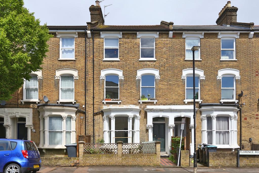Spacious One-Bedroom Garden Flat
