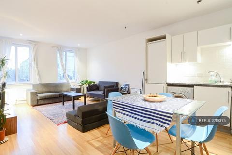 2 bedroom flat to rent, Market Court, London, N1
