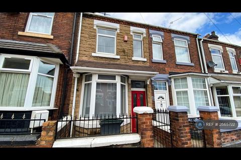 2 bedroom terraced house to rent, Birches Head Road, Stoke-On-Trent, ST1