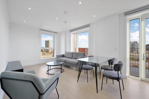 2 bedroom flat to rent, Quest House North, Woolmore Street, London, E14