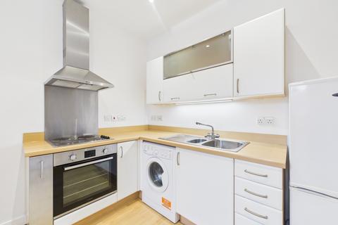 undefined, Newland Street, Gloucester, Gloucestershire, GL1