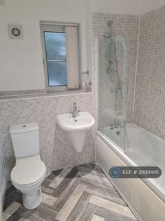 2 bedroom flat to rent, Bakery Court, Ashton-Under-Lyne, OL6