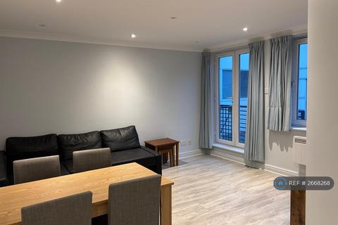 2 bedroom flat to rent, Old Street, London, EC1V