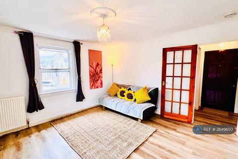 1 bedroom flat to rent, Robertson's Count, Edinburgh, EH8